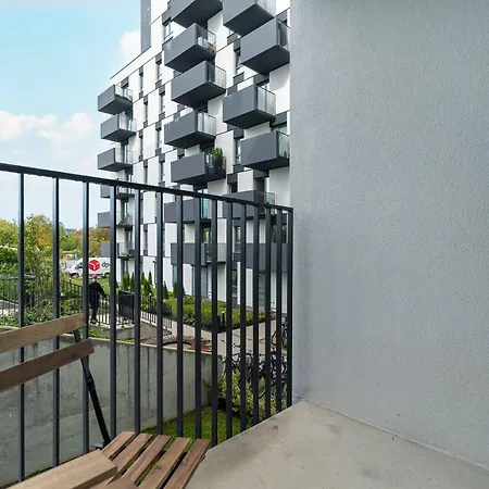Nowoczesny Dla 2 Doroslych I 2 Dzieci Parking By Renters Apartment *